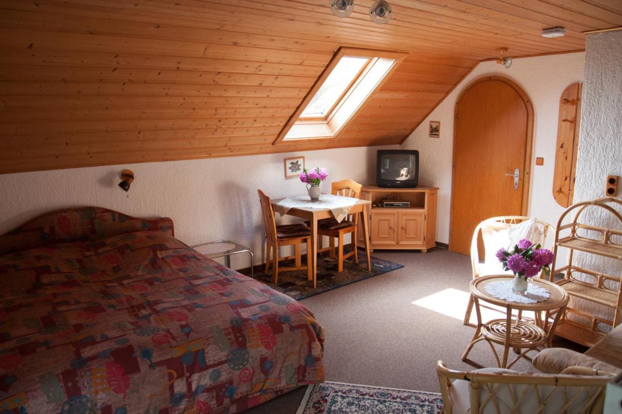 Апартаменты Haus Am Wald - Urlaub Am Nationalpark Langweiler  Экстерьер фото